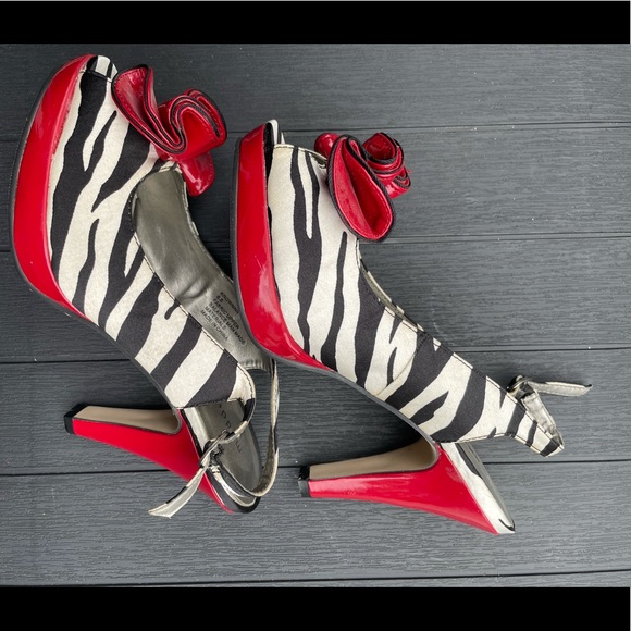 Zebra print sling back peep toe pumps! - Picture 3 of 6